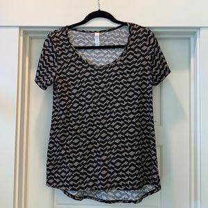 Lularoe classic t, size small